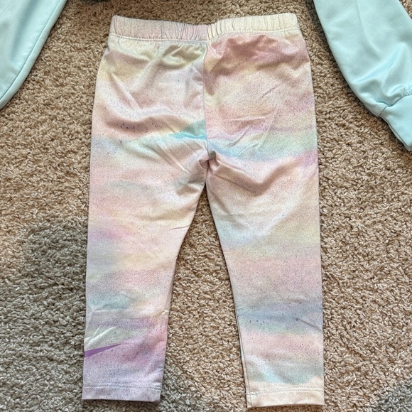 Nike Kids Matching Set - Light Blue and Pastel - Picture 6 of 7